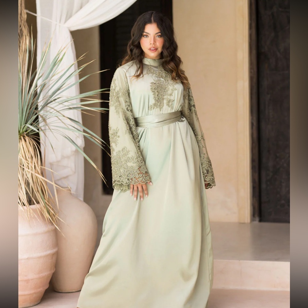 BRAND NEW W TAGS modest maxi PODUR long sleeve sage blooms dress abaya size 56